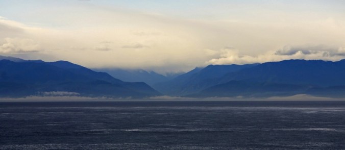 sea mountains clouds by Terrill Welch IMG_7674
