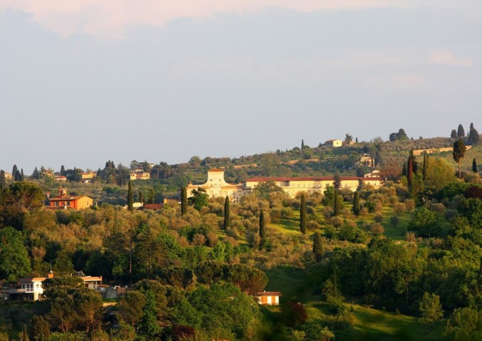 view across valley in south Florence by Terrill Welch 2014_04_24 016