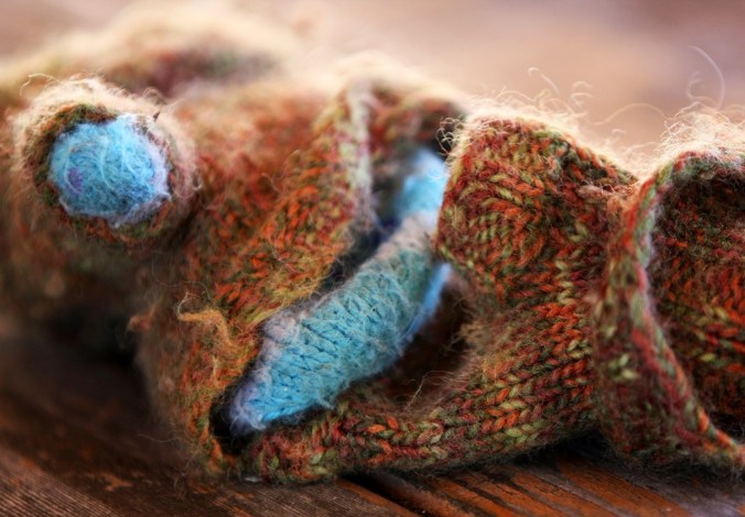 warming small hands by Terrill Welch 2015_01_15 162