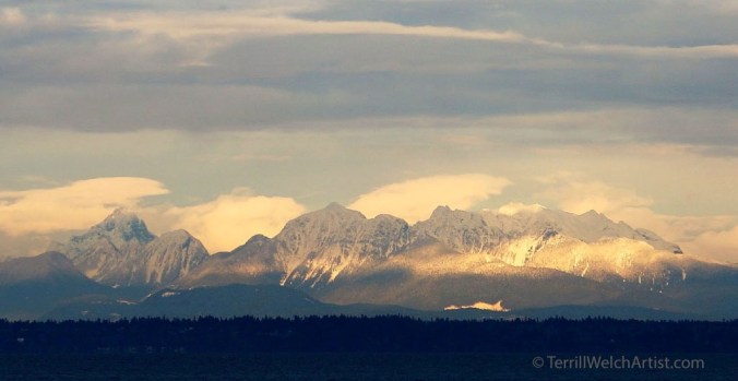 coastal-mountains-and-sun-at-play-by-terrill-welch-january-20-2017-img_9183